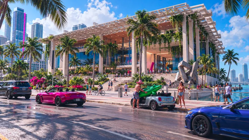 Pérez Art Museum Miami rebuilt in GTA VI style: Pérez Art Museum Miami, rebuilt as a Vice City scene