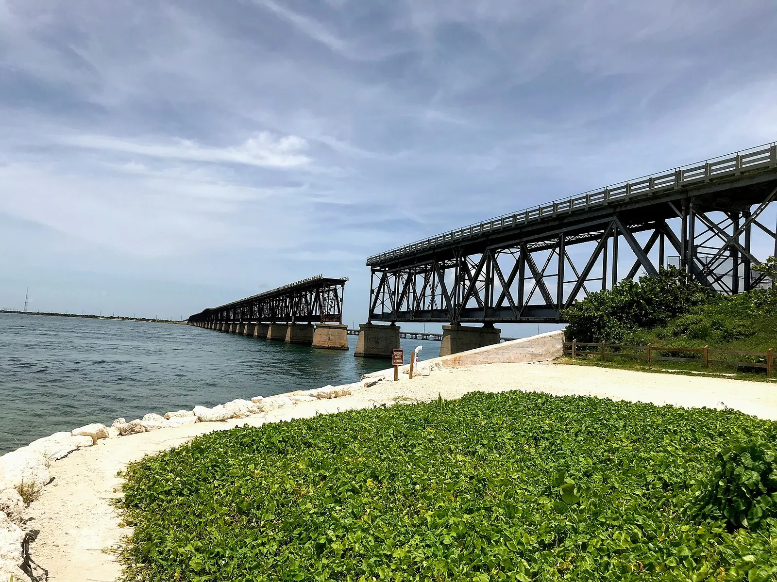 Bahia Honda Rail Bridge and new Bahia Honda Bridge, Bahia Honda State Park, real-world photo: The derelict Bahia Honda Rail Bridge with its removed span, 2020